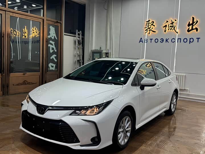 Фото 1 - Toyota Corolla