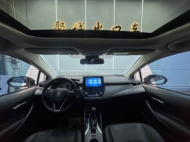 Фото 5 - Toyota Corolla