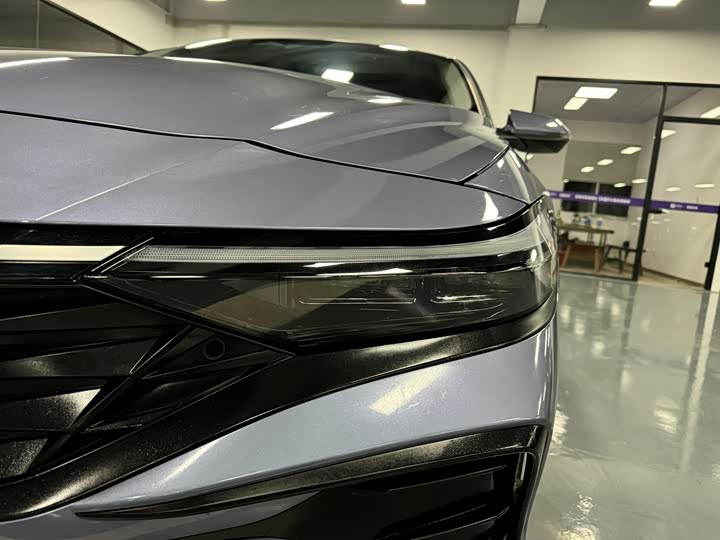 Фото 4 - Hyundai Elantra N line