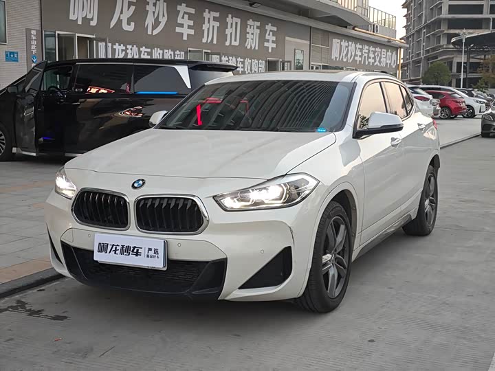 Фото 1 - BMW X2