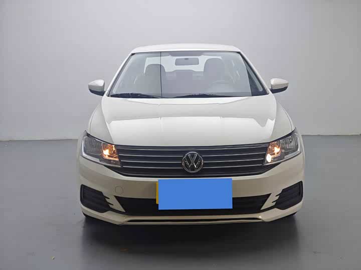 Фото 2 - Volkswagen Lavida