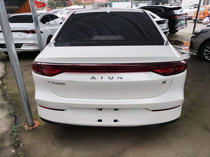 Фото 6 - GAC Aion S