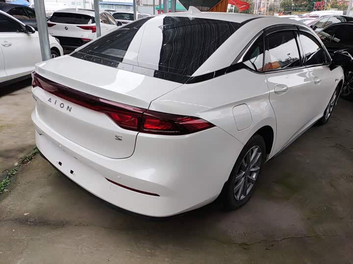 Фото 7 - GAC Aion S