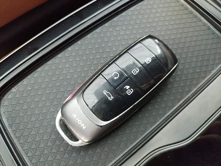 Фото 9 - GAC Aion S