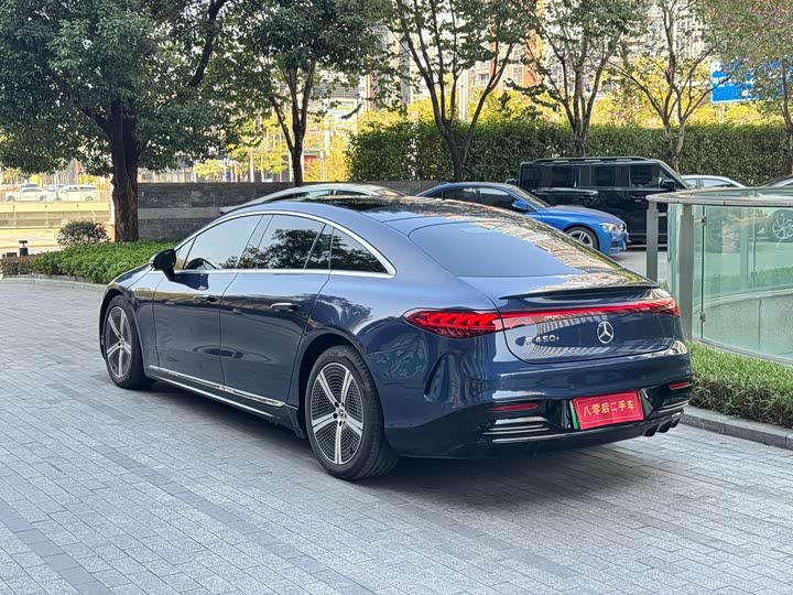 Фото 4 - Mercedes-Benz EQS