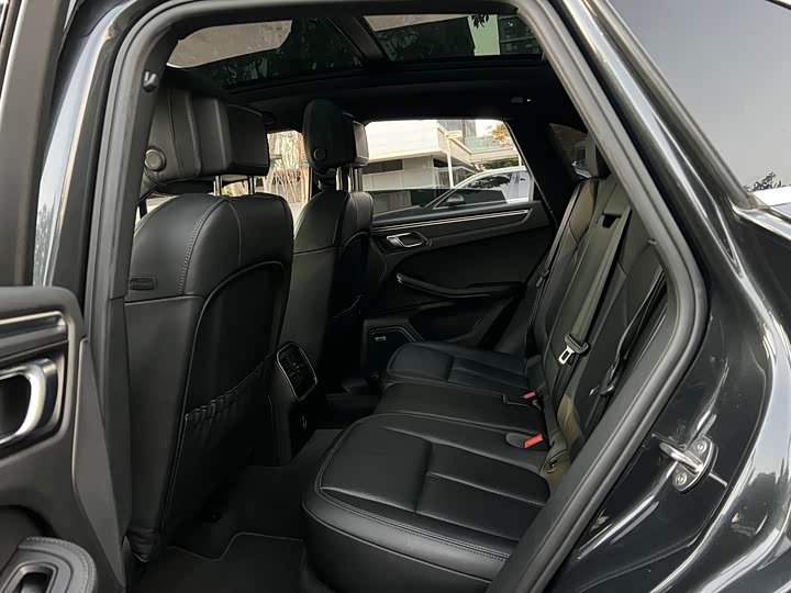 Фото 8 - Porsche Macan