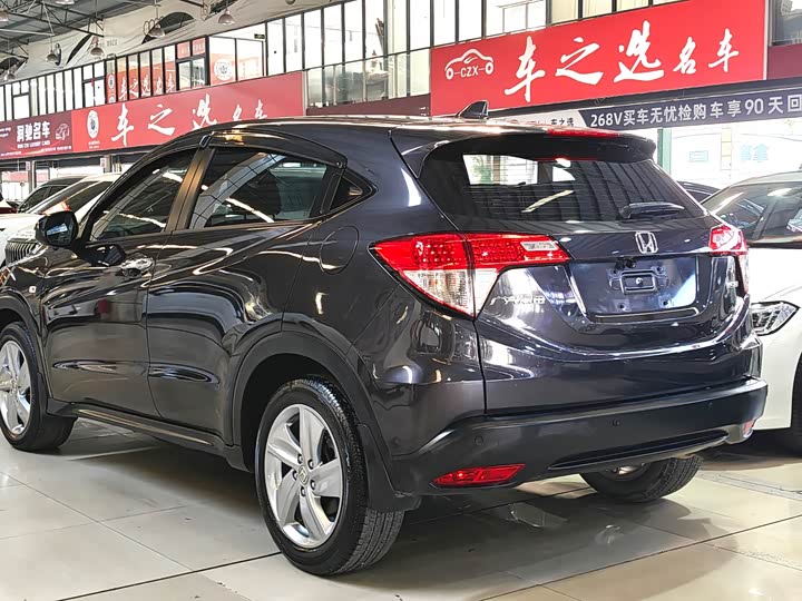 Фото 4 - Honda Vezel
