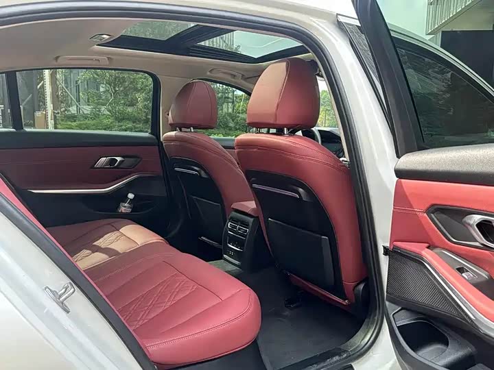 Фото 8 - BMW 3 Series