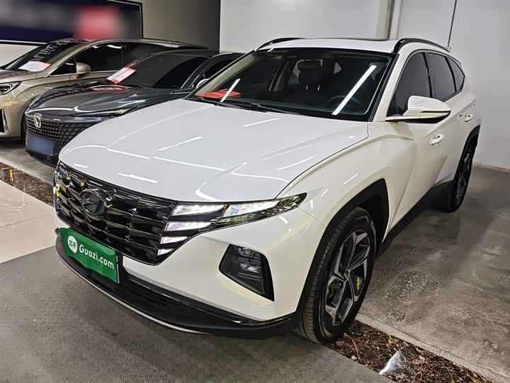 Фото 2 - Hyundai Tucson L