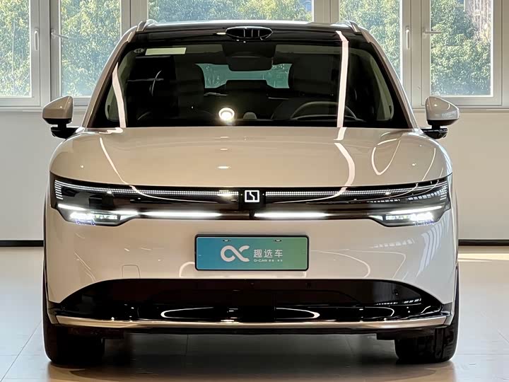 Фото 2 - Zeekr 7X