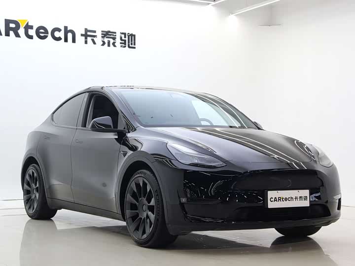 Фото 3 - Tesla Model Y