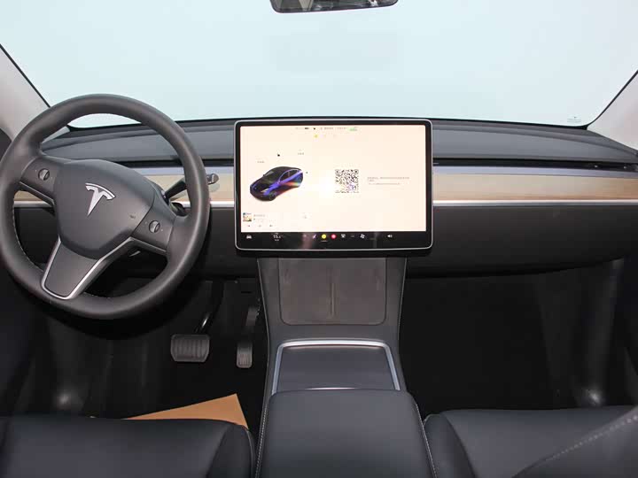 Фото 6 - Tesla Model Y