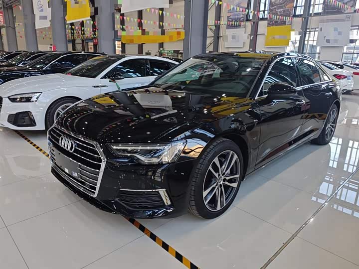 Фото 2 - Audi A6L