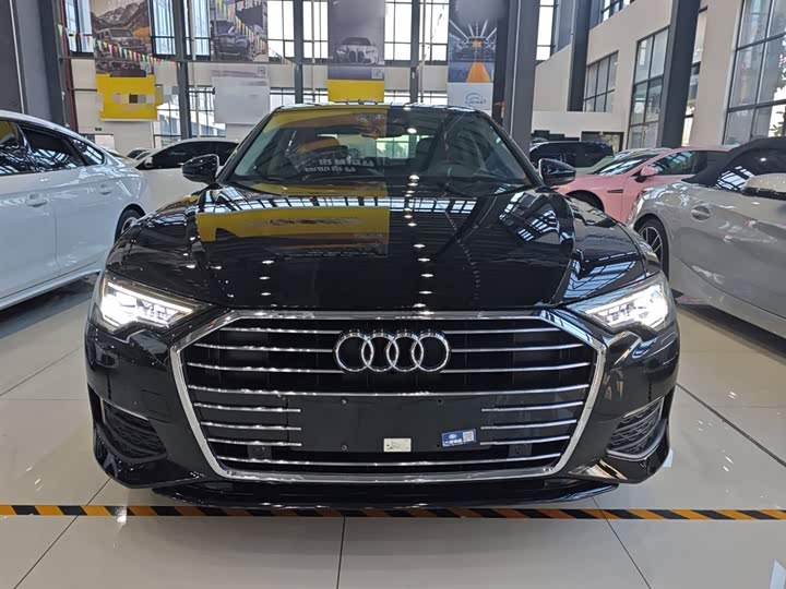 Фото 3 - Audi A6L