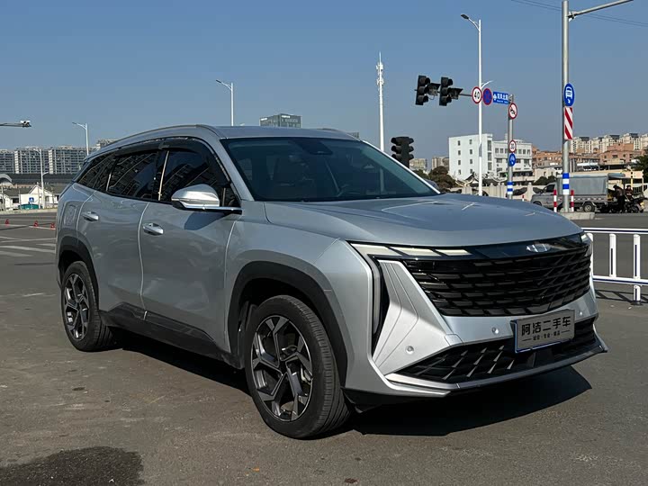 Фото 3 - Geely Atlas L