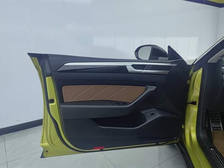 Фото 7 - Volkswagen CC