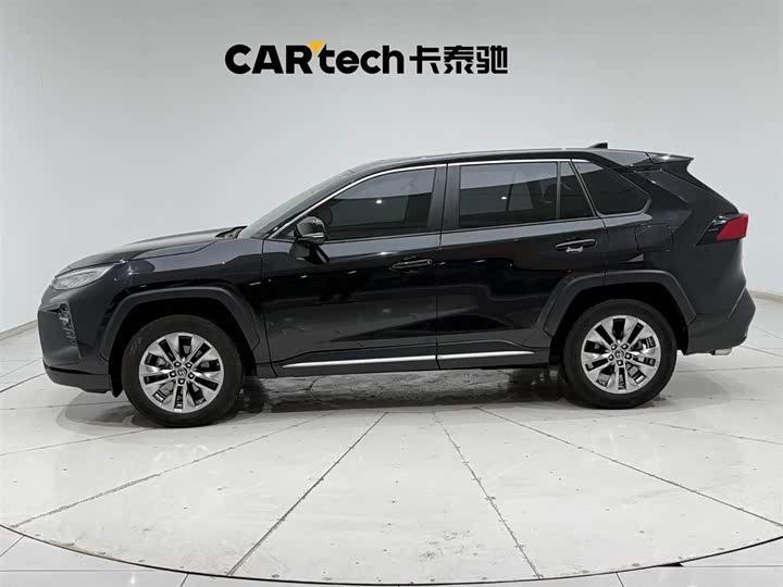 Фото 6 - Toyota Wildlander