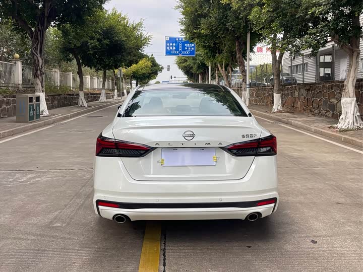 Фото 5 - Nissan Teana