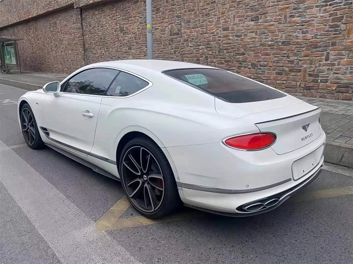 Фото 4 - Bentley Continental GT