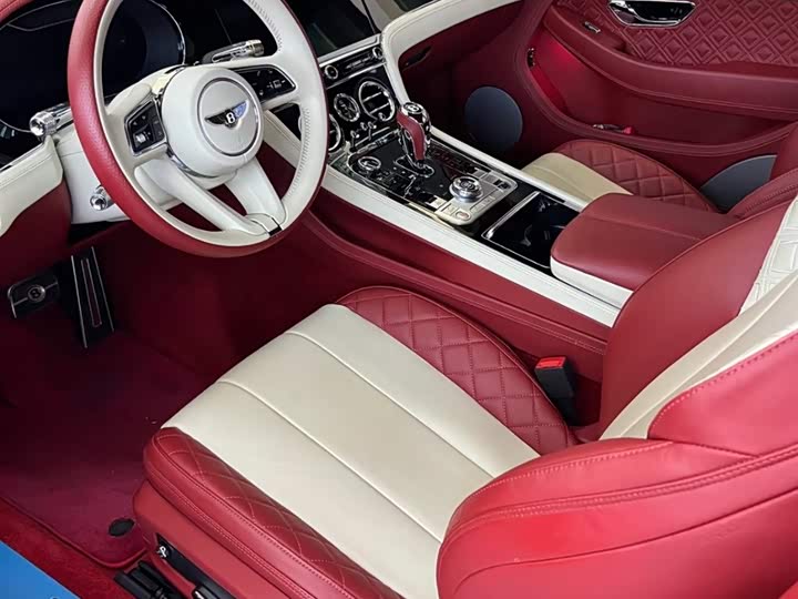 Фото 7 - Bentley Continental GT