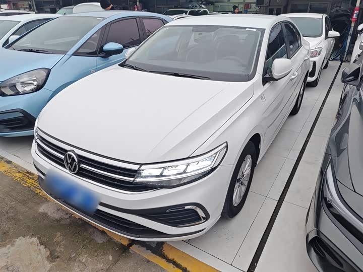 Фото 1 - Volkswagen Bora