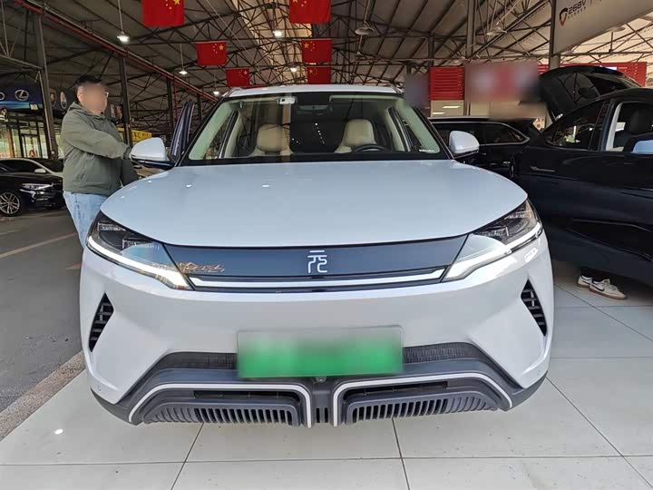 Фото 3 - BYD Yuan Up