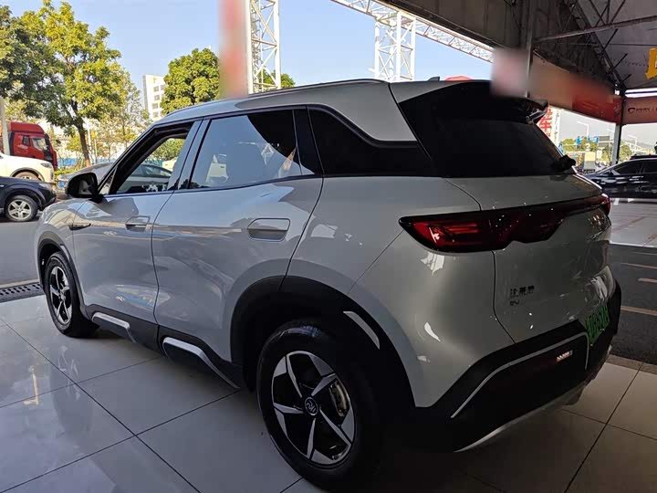 Фото 5 - BYD Yuan Up