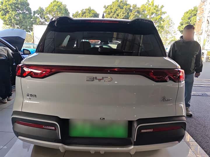 Фото 6 - BYD Yuan Up