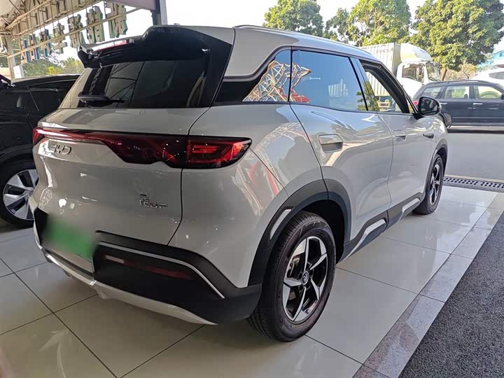 Фото 7 - BYD Yuan Up