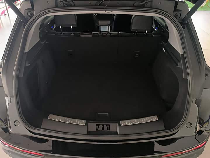 Фото 4 - Lincoln Corsair