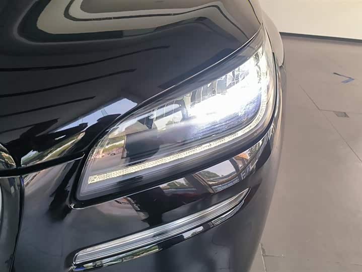 Фото 5 - Lincoln Corsair