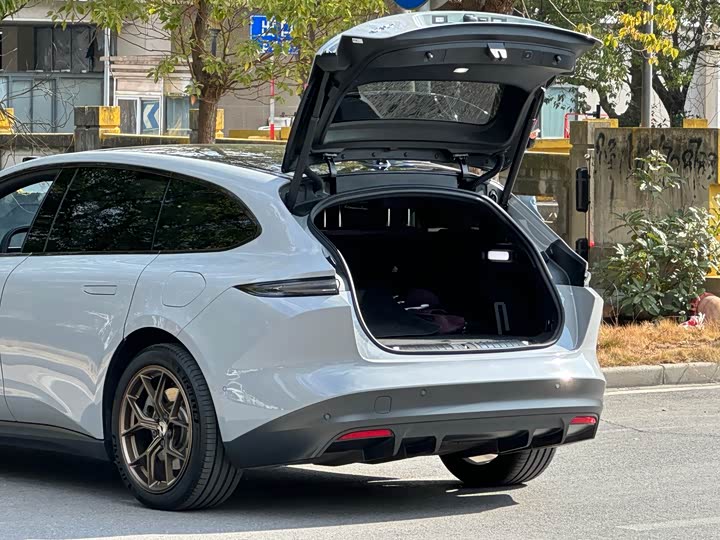 Фото 5 - Nio ET5T