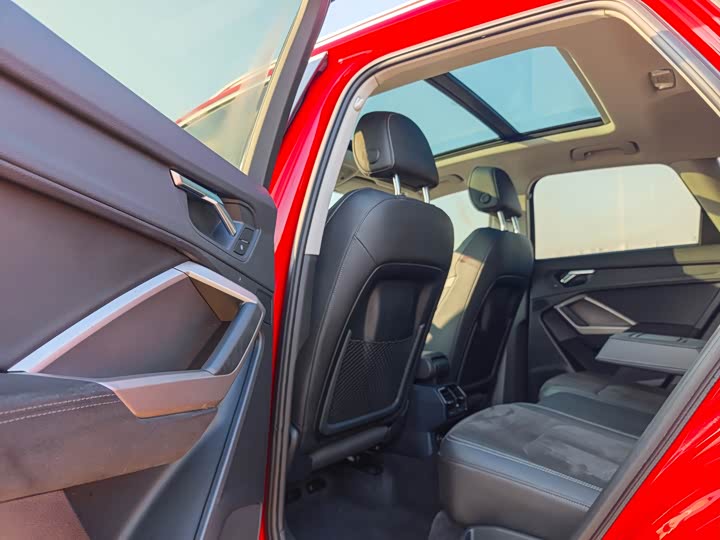 Фото 7 - Audi Q3