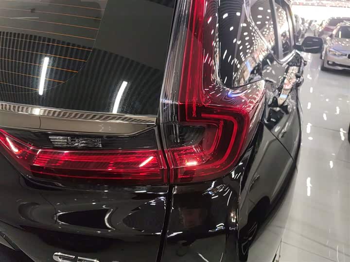 Фото 8 - Honda CR-V