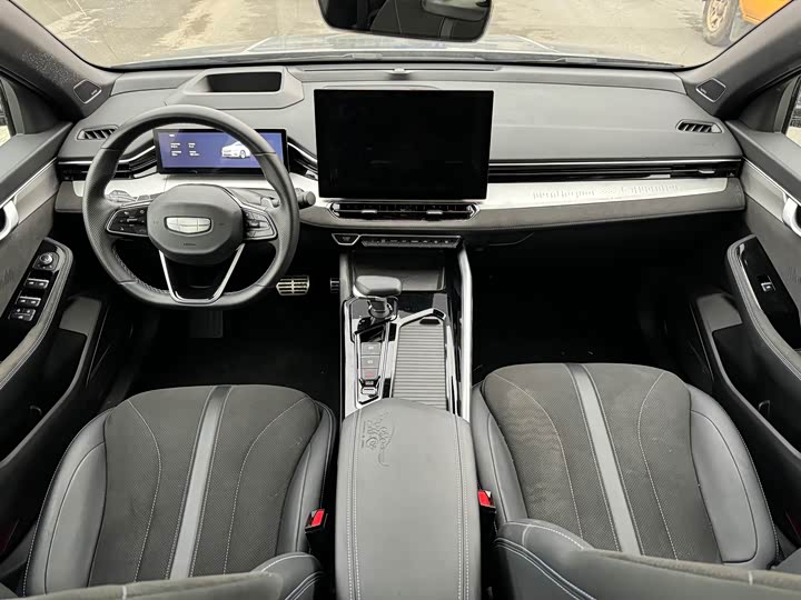 Фото 6 - Geely Preface