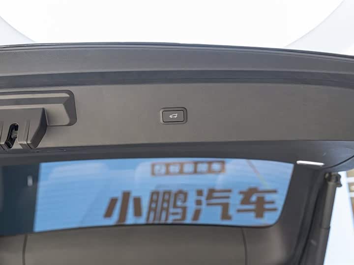 Фото 8 - XPeng X9