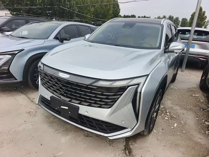 Фото 1 - Geely Atlas L