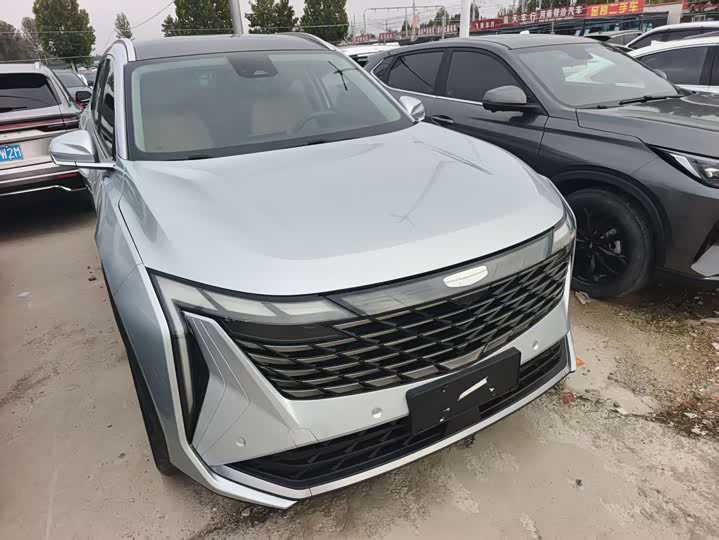 Фото 3 - Geely Atlas L