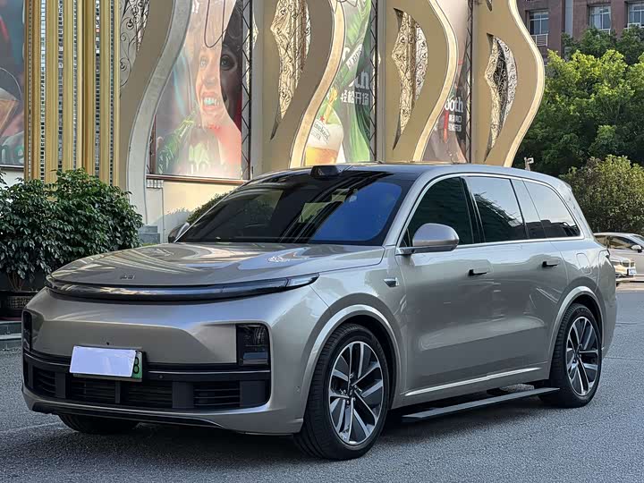 Фото 1 - LiXiang L9