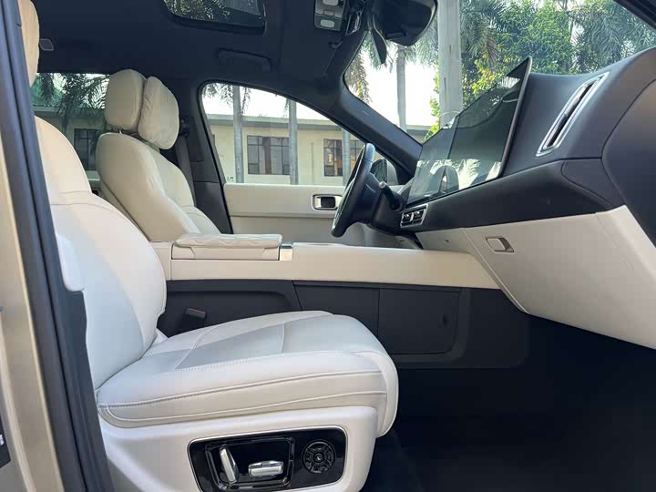 Фото 7 - LiXiang L9