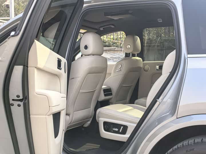 Фото 5 - LiXiang L8