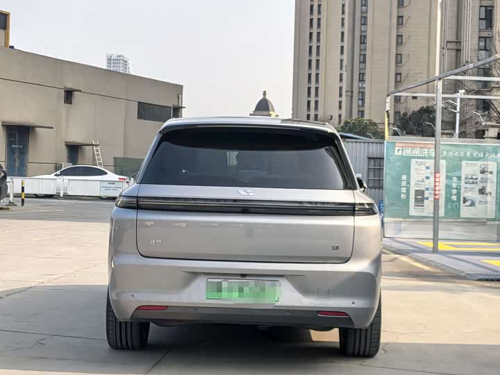 Фото 8 - LiXiang L8