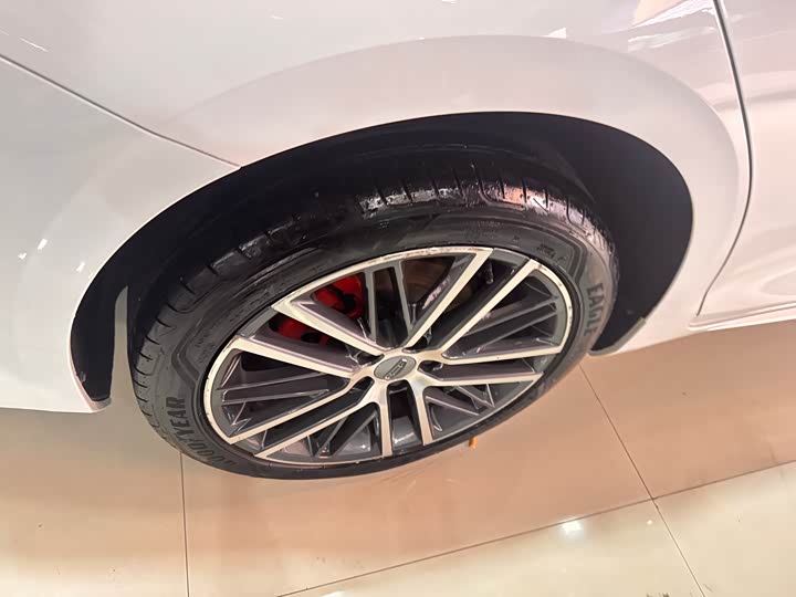 Фото 9 - Geely Preface