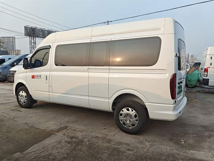 Фото 5 - Maxus V80