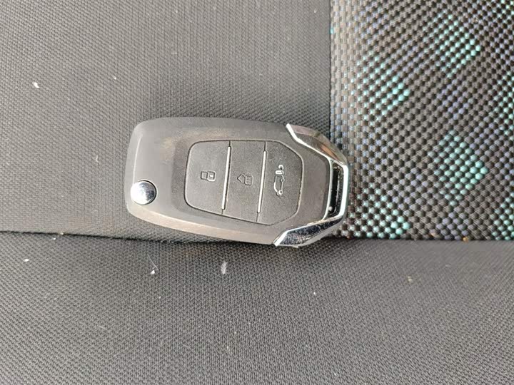 Фото 9 - Maxus V80