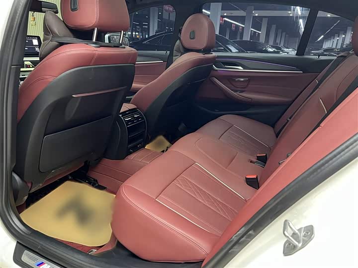 Фото 2 - BMW 5 Series