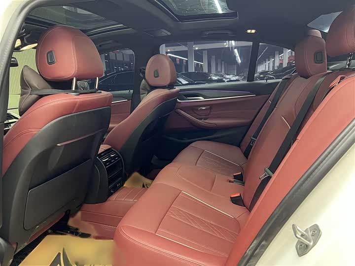 Фото 4 - BMW 5 Series