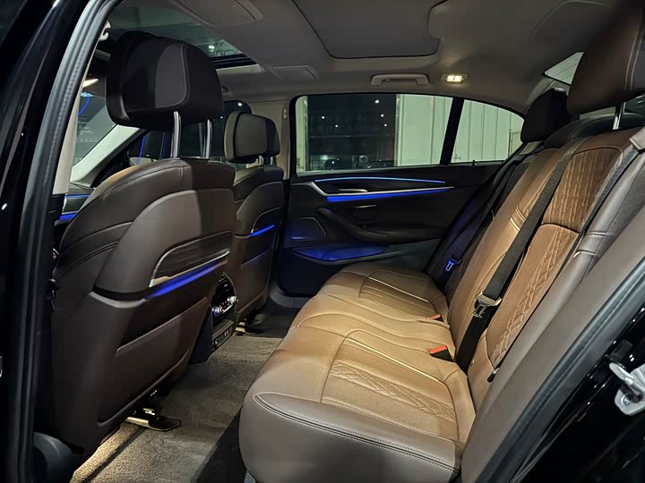 Фото 4 - BMW 5 Series