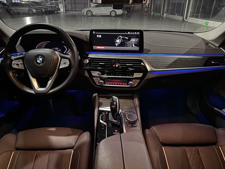 Фото 5 - BMW 5 Series