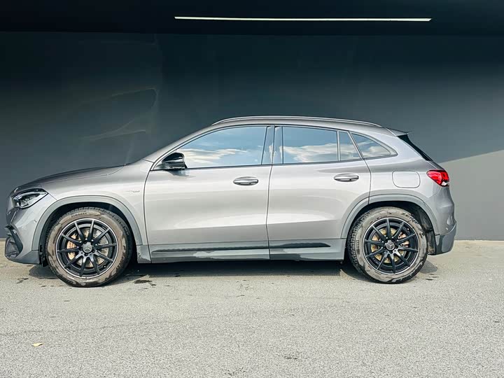 Фото 5 - Mercedes-Benz GLA-Class AMG